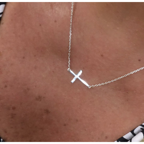 Pingente Cristo pequeno no couro preto 70 cm 